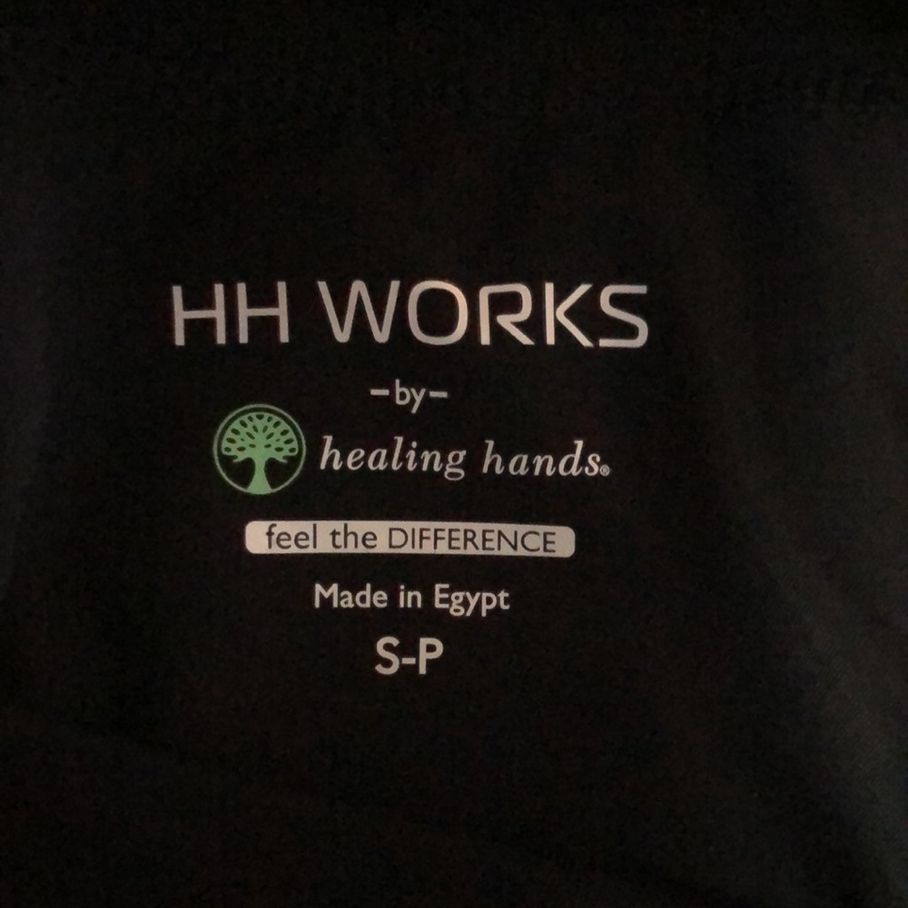 Healing Hands Works Nursing Scrubs Lot - Picture 13 of 14